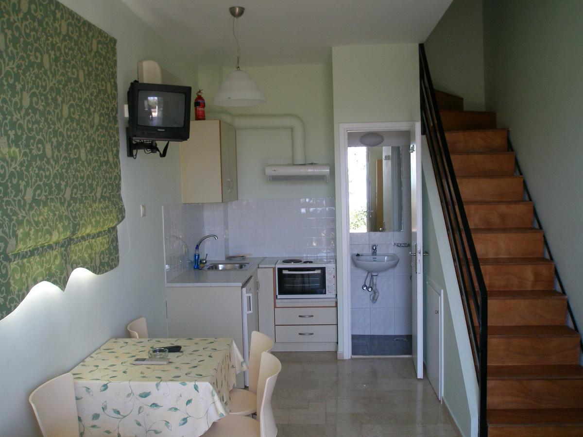 Alonia Studios & Maisonettes تولو المظهر الخارجي الصورة